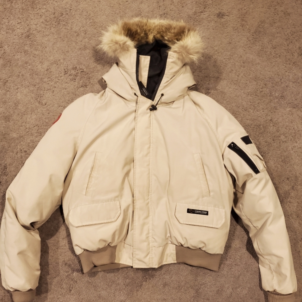 1st generation 2xl cream Canada Goose men's bomber